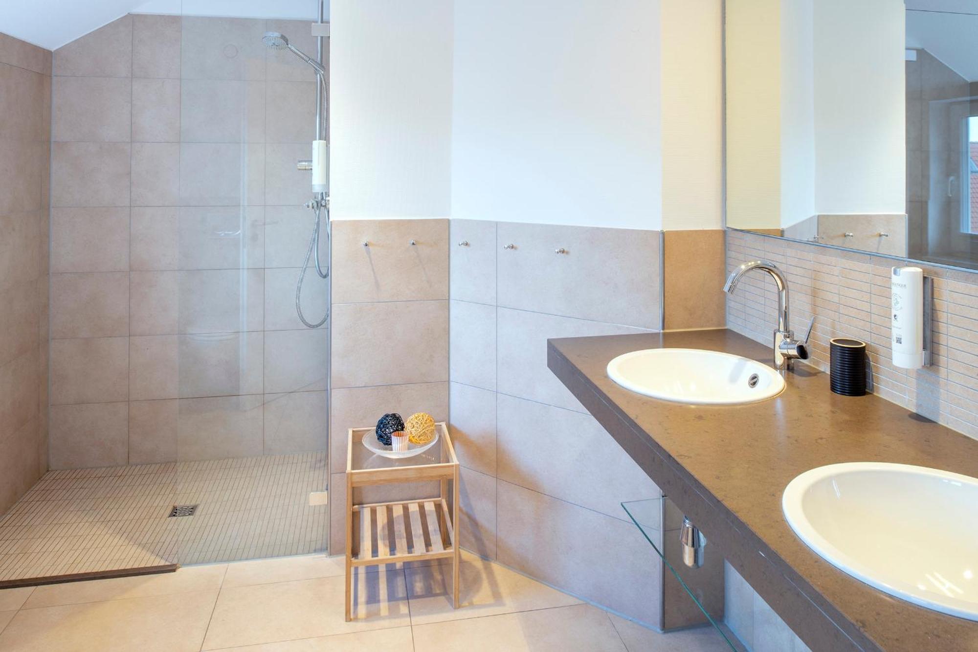 Suitenhotel Idyll Heckenrose Hotel 4*